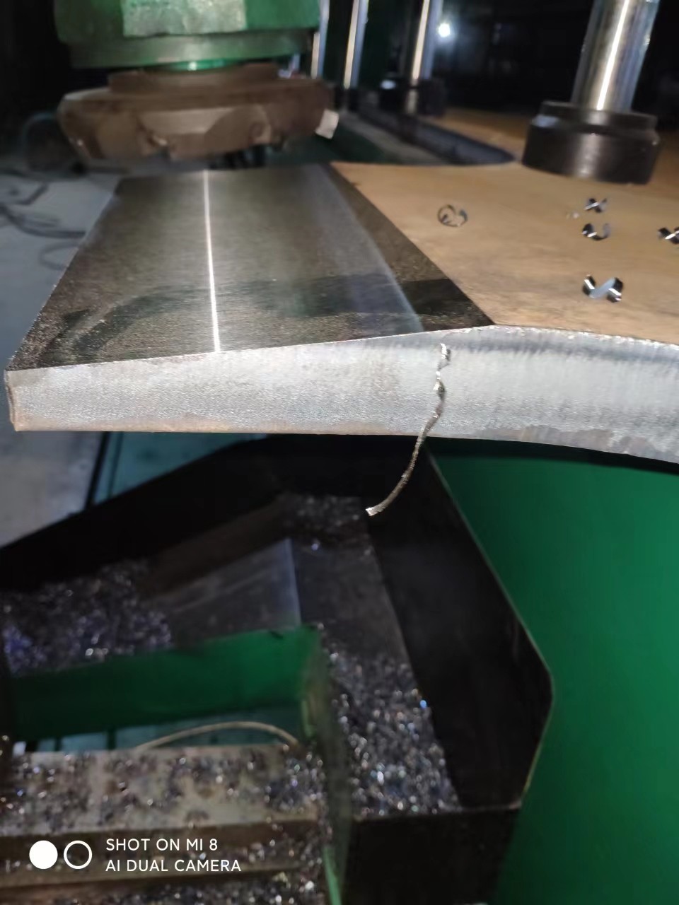  有壓梁大坡囗銑邊機